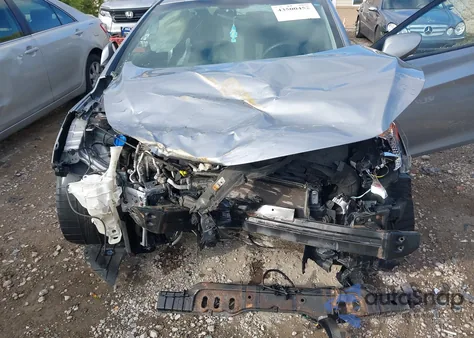 2015 Hyundai Elantra Se z USA, uszkodzony, nr VIN 5NPDH4AE7FH637989